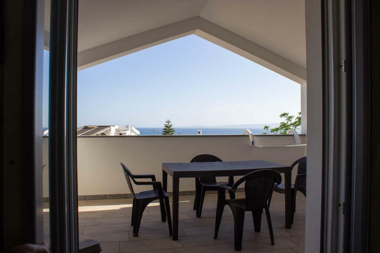 Apartment Frontemare *